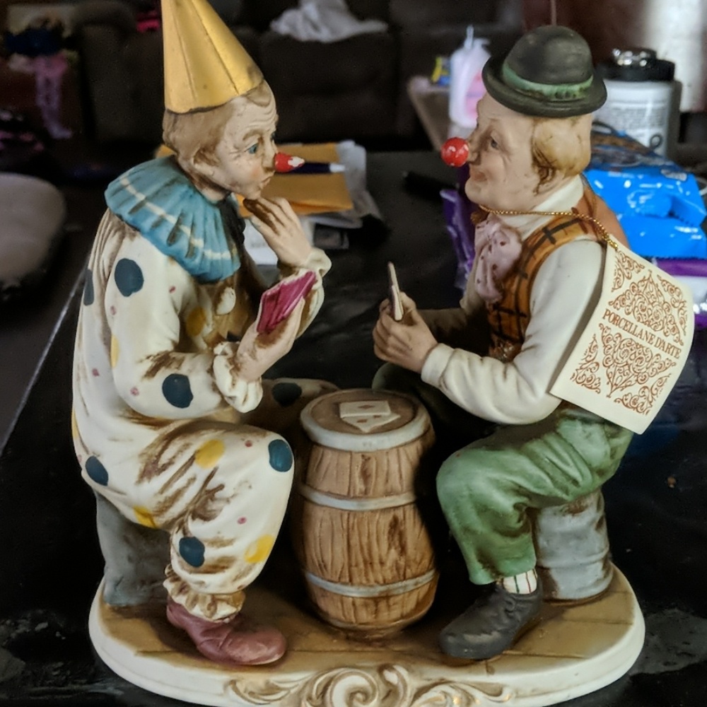 Collector clown